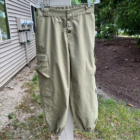 Pants - ‼️SOLD‼️Women's Trendy Cargo Jogger Pants